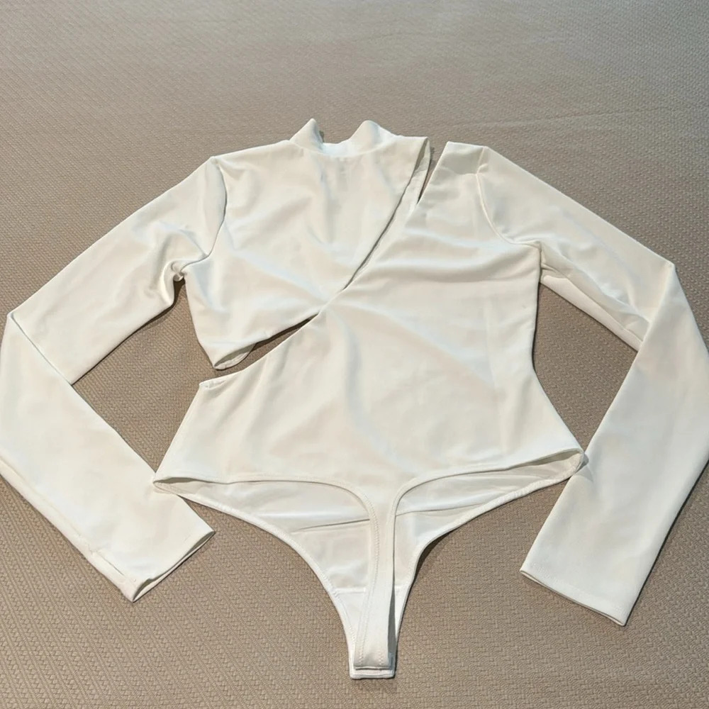 Not Yours To Keep Bodysuit - Picture 8 of 14